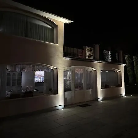 Simona Apartament