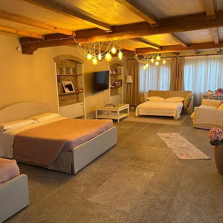 Simona Apartment Voghera